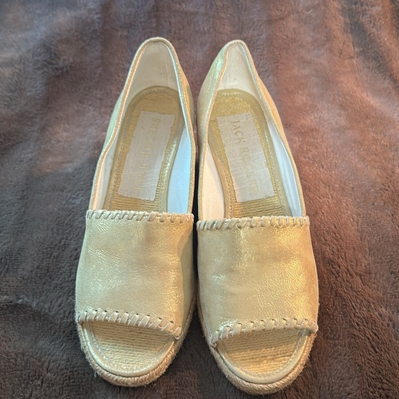 JACK ROGERS Palmer Wedge Gold Metallic Sz 6.5 - Picture 2 of 14